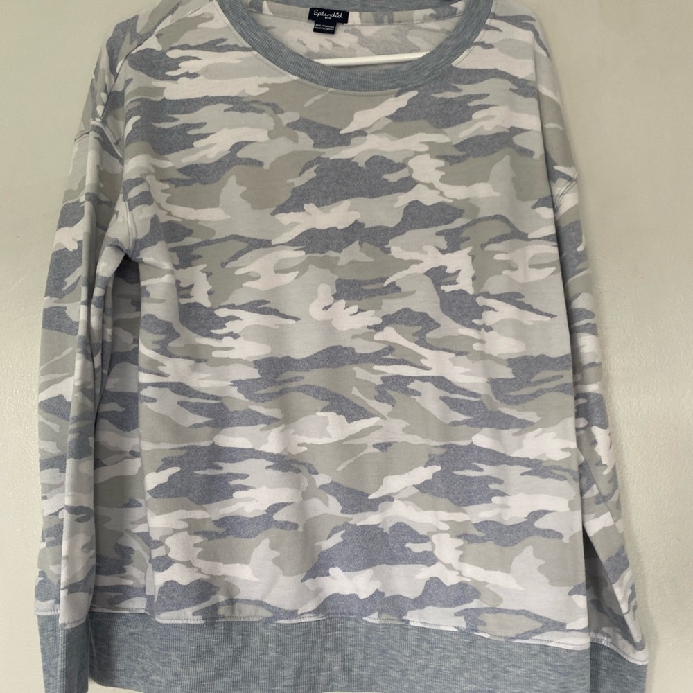 Splendid blue soft camouflage top